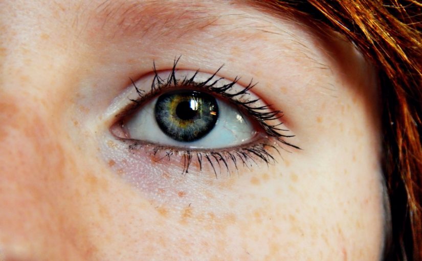 An Ultimate Guide To Selecting Eye Contact Lens Colours