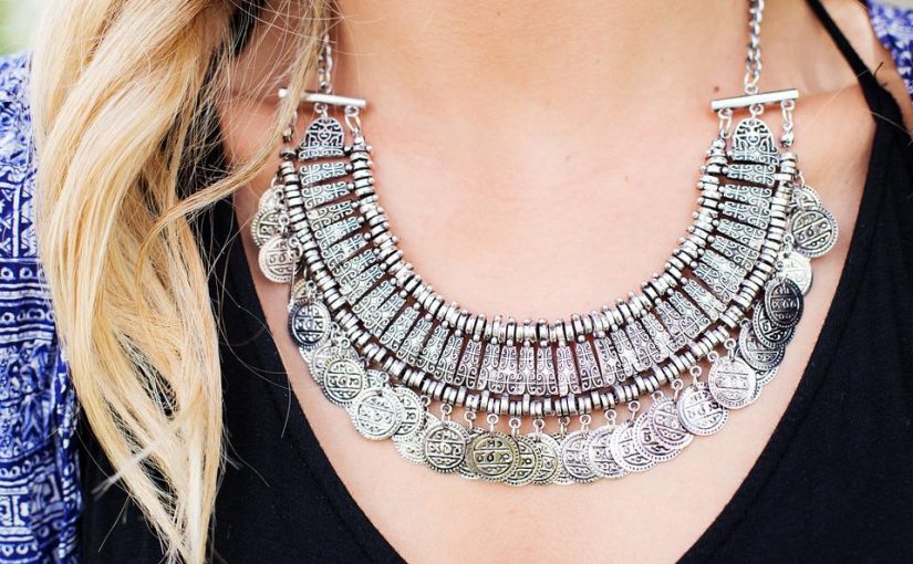 4 Things To Consider When Shopping For Tarnish-Resistant Jewelry
