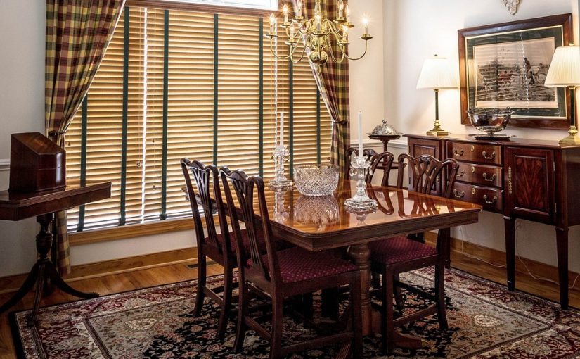 All About Faux Wood Blinds: The Pros, The Cons, And Everything In-Between