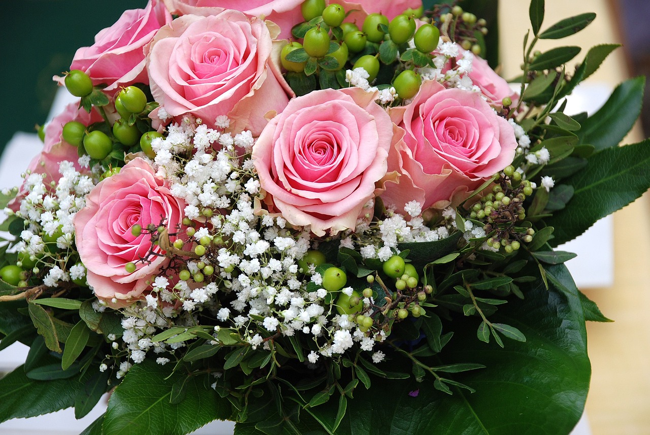 Sending Love with Beautiful Blooms: Flower Delivery in Mount Waverley