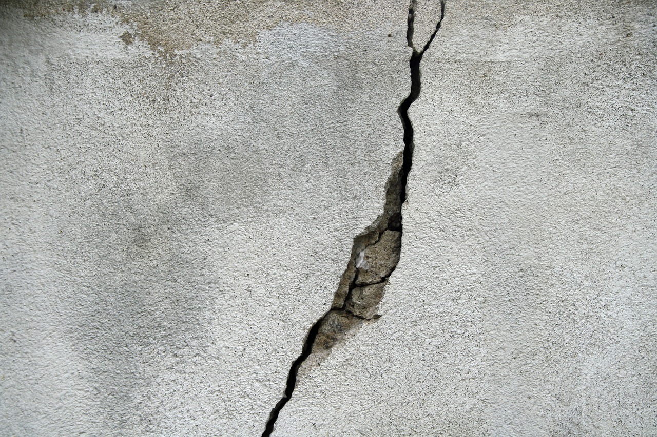 Crack Suppression Membrane: A Solution for Floor Cracks