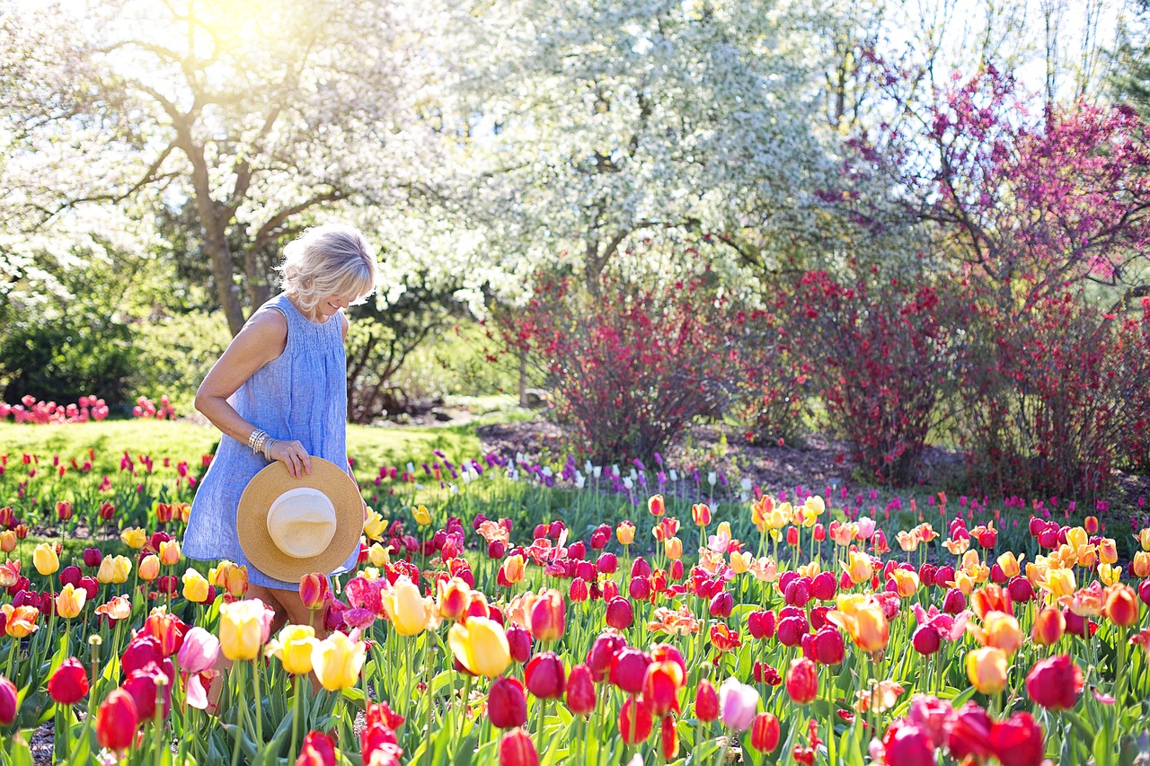 The Beauty and Benefits of a Fresh Flower Garden