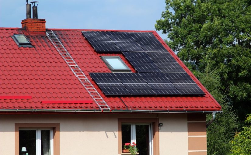 Clean Your Solar Panels Effectively