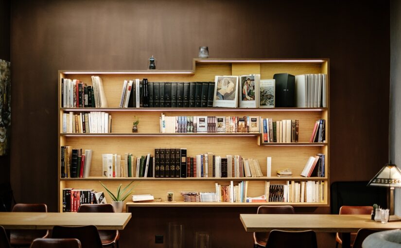 Selecting the Right Office Bookshelves